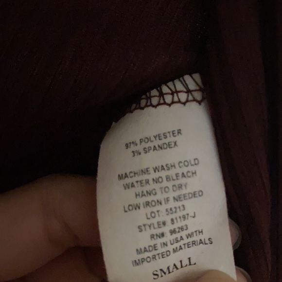 nwt livi by olivia rae red wine short sleeve cardigan size: S - Picture 5 of 8